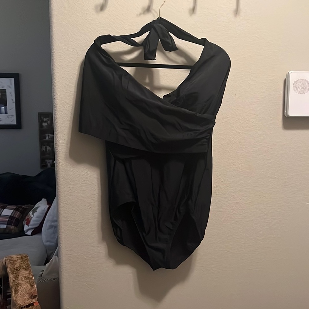 2XL black swimsuit. One Piece.